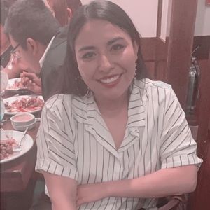 Meet your Posher, Raquel